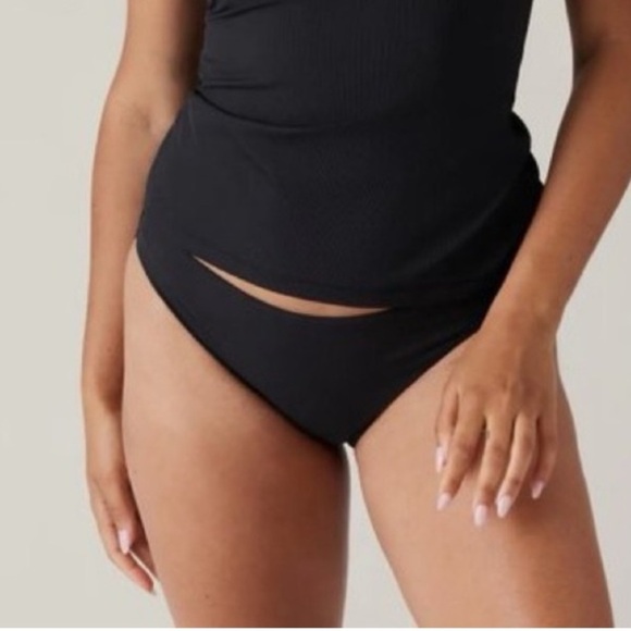 Athleta Black Clean Medium Bikini Bottom vacation beach cruise - Picture 1 of 10
